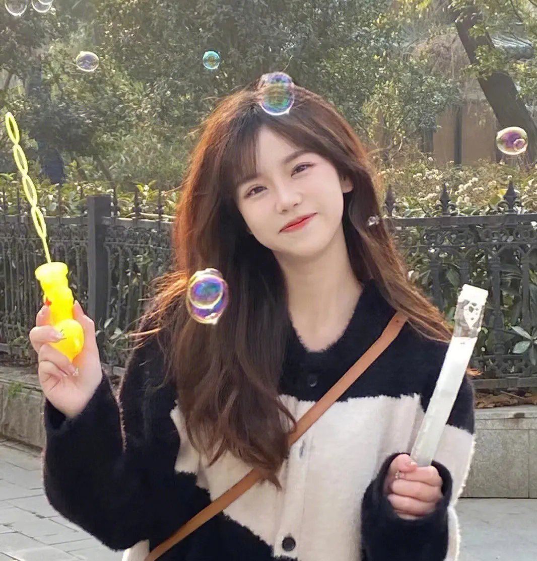 神豪：高考结束，系统奖励一百亿